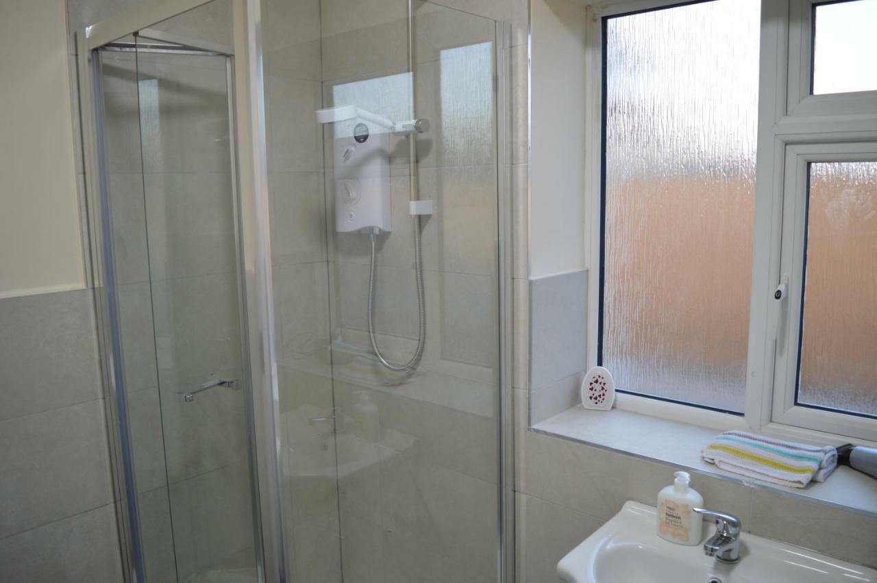 The Comfy Cottage Сводз Экстерьер фото